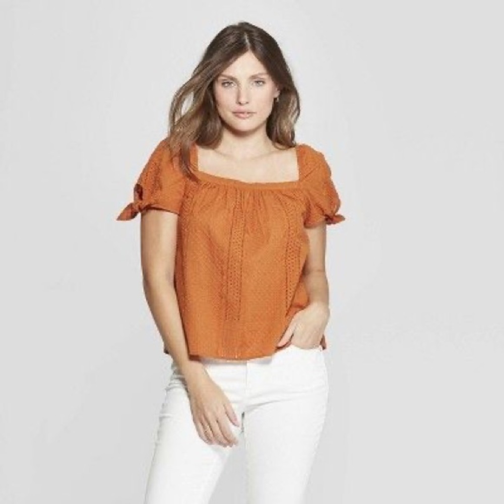 Universal Thread Tie Sleeve Top